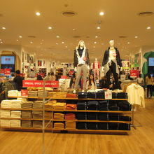 ユニクロ (サイアムパラゴン店)