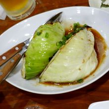 キャベツのアツアツサラダ　５８０円