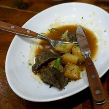 牛ホホ肉のドイツビール煮　１２８０円