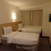 十分な広さで清潔な室内。