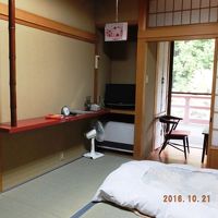 棚は簡単な造りですが使いやすい