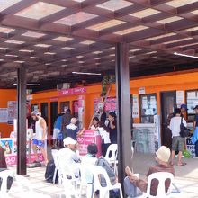 払い戻しの手続きをした、タグビララン港のチケットセンター