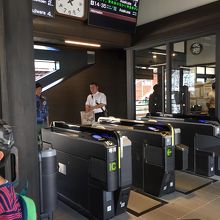 下今市駅にいた信成さんとザキヤマさんはこの後お店でロケで来店