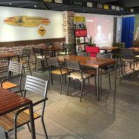 大きなスクリーンでkpop聞きながらのモーニング