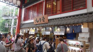 観光客に人気のメロンパン