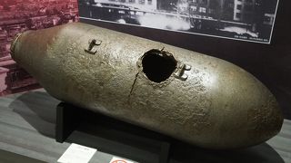 一階に戦争に関する資料館