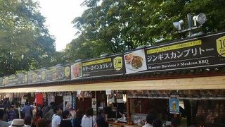 雑踏にまみれつつ立ち食いするのが好きならオススメ