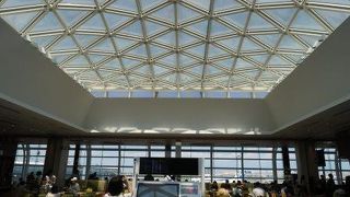 出国審査は北側のほうが空いていそう