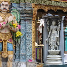 スリ クリシュナン寺院 