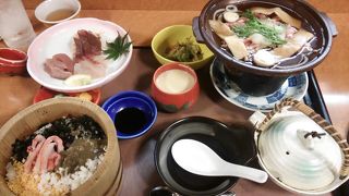 お店イチオシの「ひるまま」は1080円とは思えない位品数が多く、コ・ス・パ面は抜群です