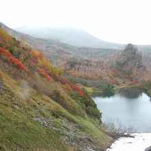 紅葉の高原沼