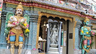 美男子の神様クリシュナ