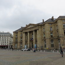 パリ５区・区役所 