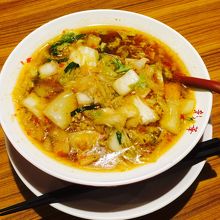 白菜たっぷり！彩華ラーメン！