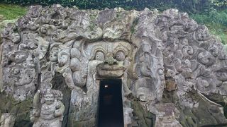 寺院や遺跡巡りの一環で行きました