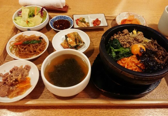食べやすく綺麗な韓国料理