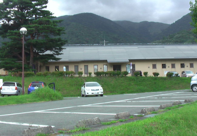 湖北にある露天風呂とジャグジーのある温泉施設