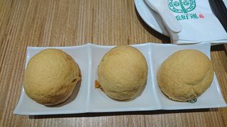 三越の地下にあります！