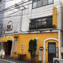 黄色くないカレーもあります