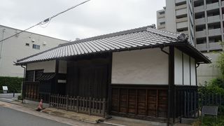 名古屋城下の中級武士の武家屋敷にあった門