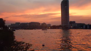 夕日とラーマ8世橋