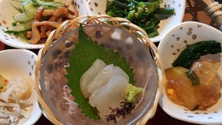 お料理はまずまず