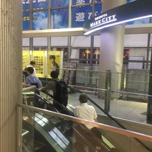 エスカレーター