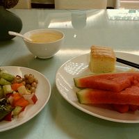 朝食はビュッフェ形式で好きなものが食べられます。種類豊富