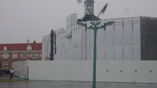 2017年7月現在、外装工事中でした（内部は立入可）