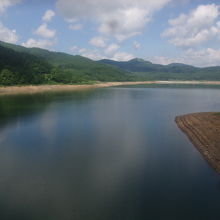 トンネル抜けてすぐのこのアングルが一番撮りやすいです