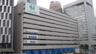 大阪駅真ん前の百貨店