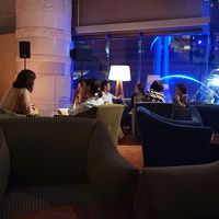 Barでは生演奏が楽しめます。