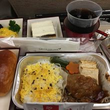 羽田発の機内食