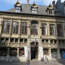 ルーアン観光案内所 