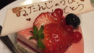 美味しい焼き菓子もバースデイケーキも