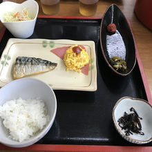 朝食　あと味噌汁が付くだけ　