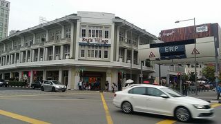 人が多くゴミゴミしていました