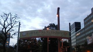 2017年の場合、10周年を迎えた為か10周年記念メニューや平日限定ランチメニューの取扱いもあるそうです