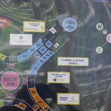 各社のラウンジが2階に並んでいます