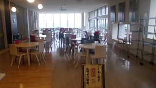 飲食物持ち込み禁止なのでご注意ください