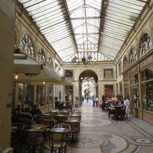 ギャラリー ヴィヴィエンヌ 