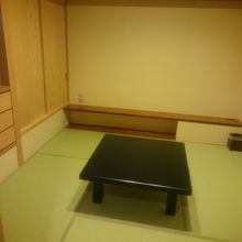 和室10畳+4.5畳　の4.5畳の部屋