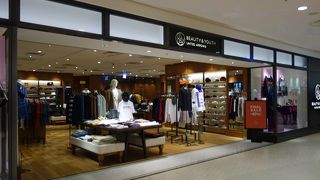 気合いが感じられる広い売り場