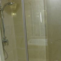 シャワーと浴槽は別です。