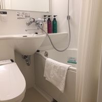 卵型の広い浴槽です