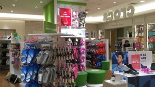 crocs (二子玉川ライズドッグウッドプラザ店) 