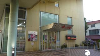 温泉街近くの便利な立地