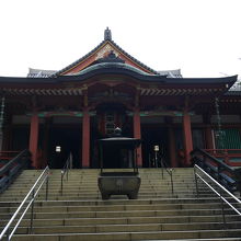 お寺の大本堂