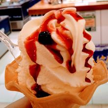 ハスカップソフトクリーム