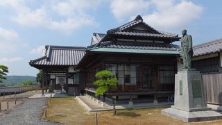 豪邸を一番見晴らしのいい場所に移築